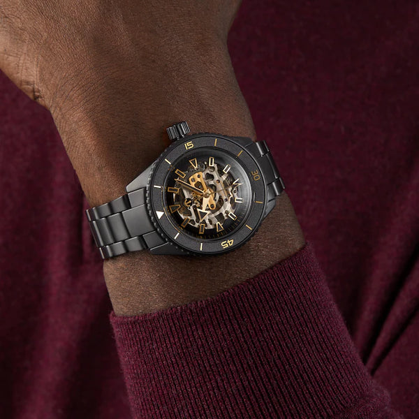 Gent's Rado 'Captain Cook' Limited Edition Hi-Tech Ceramic Automatic Watch. Model R32147162