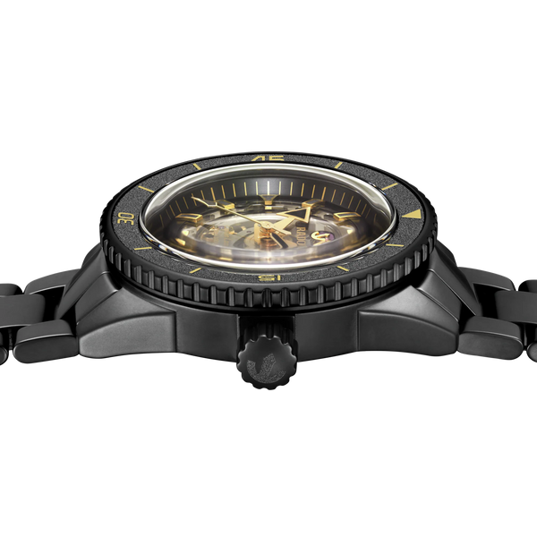 Gent's Rado 'Captain Cook' Limited Edition Hi-Tech Ceramic Automatic Watch. Model R32147162