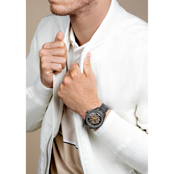 Gent's Rado 'Captain Cook' Limited Edition Hi-Tech Ceramic Automatic Watch. Model R32147162
