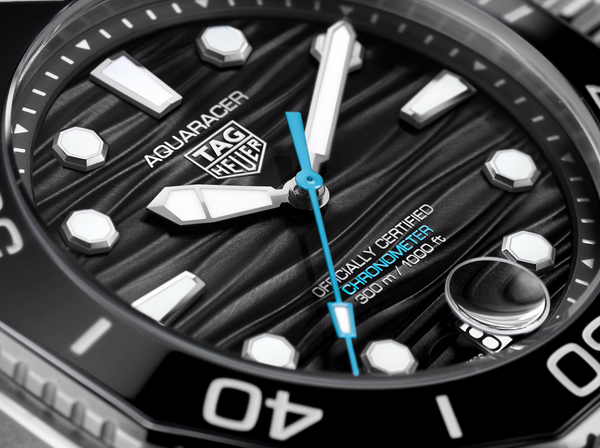Gent's TAG Heuer Aquaracer Automatic Watch. The 42mm case 
model WBP5110.BA0013
