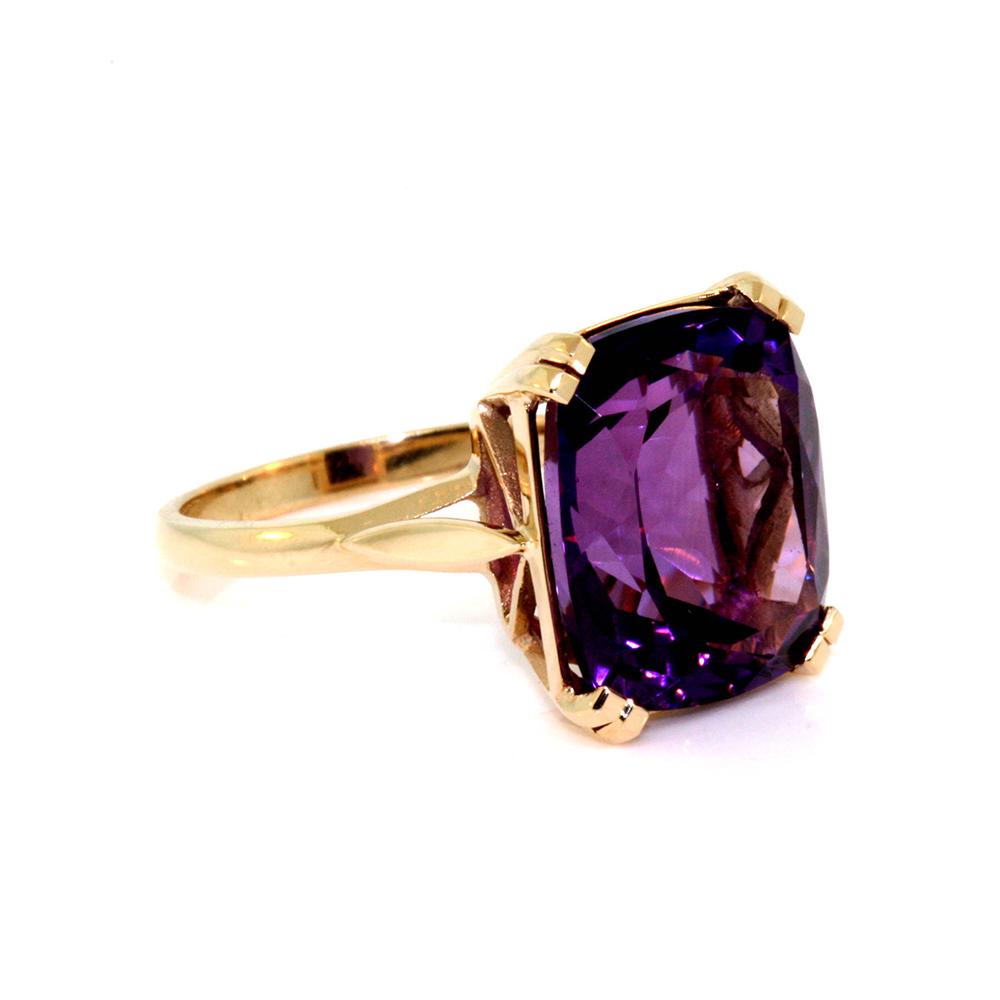 An amethyst dress ring