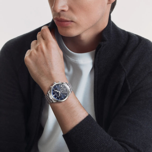 Gent's Tissot PRX Powermatic 80 Watch.

Model number: &nbsp;T1374071111100

Availability: in stock

The 40mm case and bracelet are stainless steel, the dial is mother-of-pearl and the glass is sapphire crystal. The watch has a see-through case back and date function. The movement is a Powermatic 80 automatic and has a Nivachron Balance Spring. The watch is 100 metres water resistant.